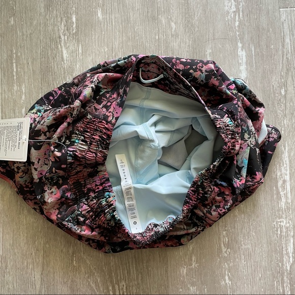 Lululemon Hotty Hot High-Rise Skirt LONG - Stencil Blossom Red Multi - Picture 6 of 9